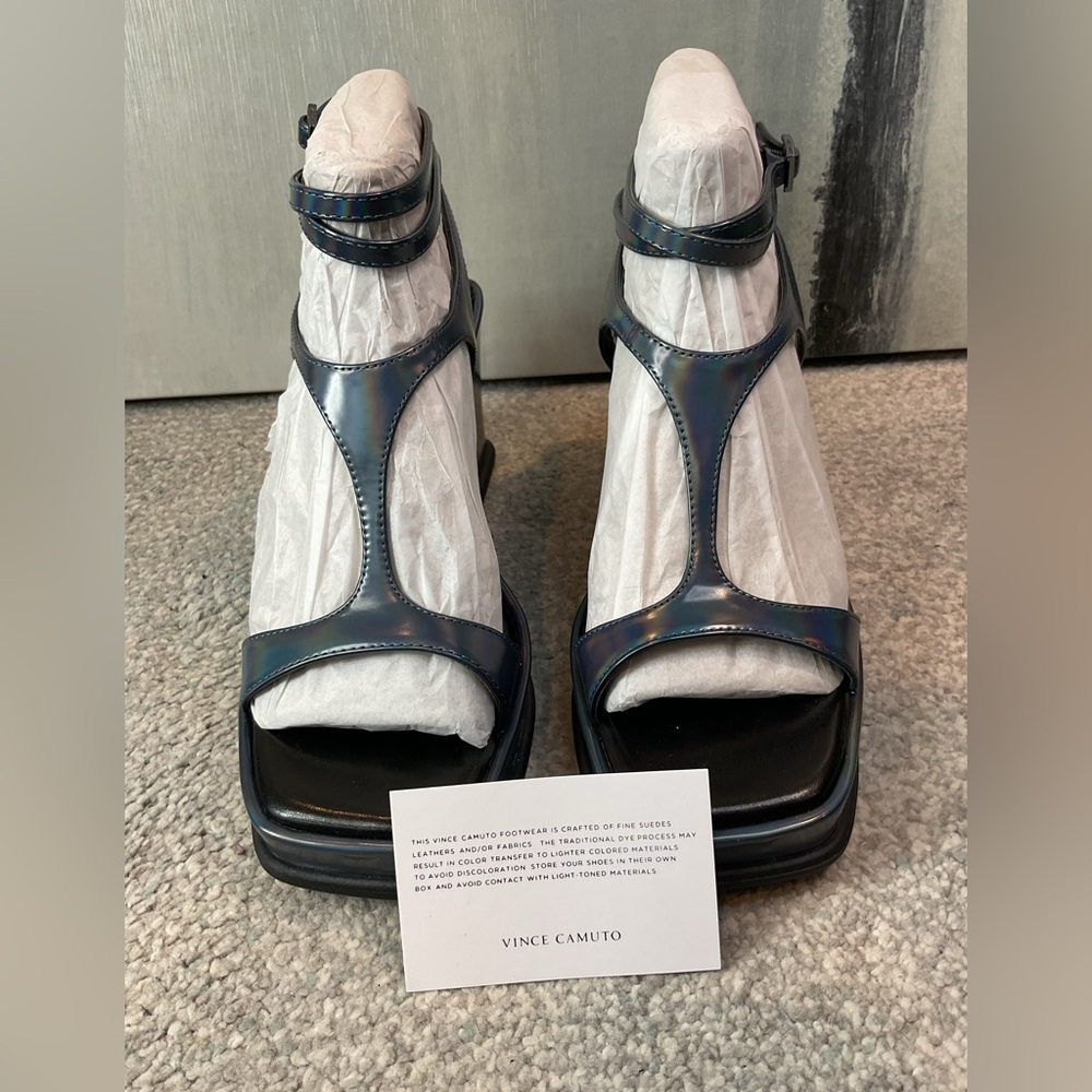 Vince Camuto Platform Wedge Sandal in Gunmetal Holographic ๐โจ - Size 7.5 (NIB) - Picture 3 of 16